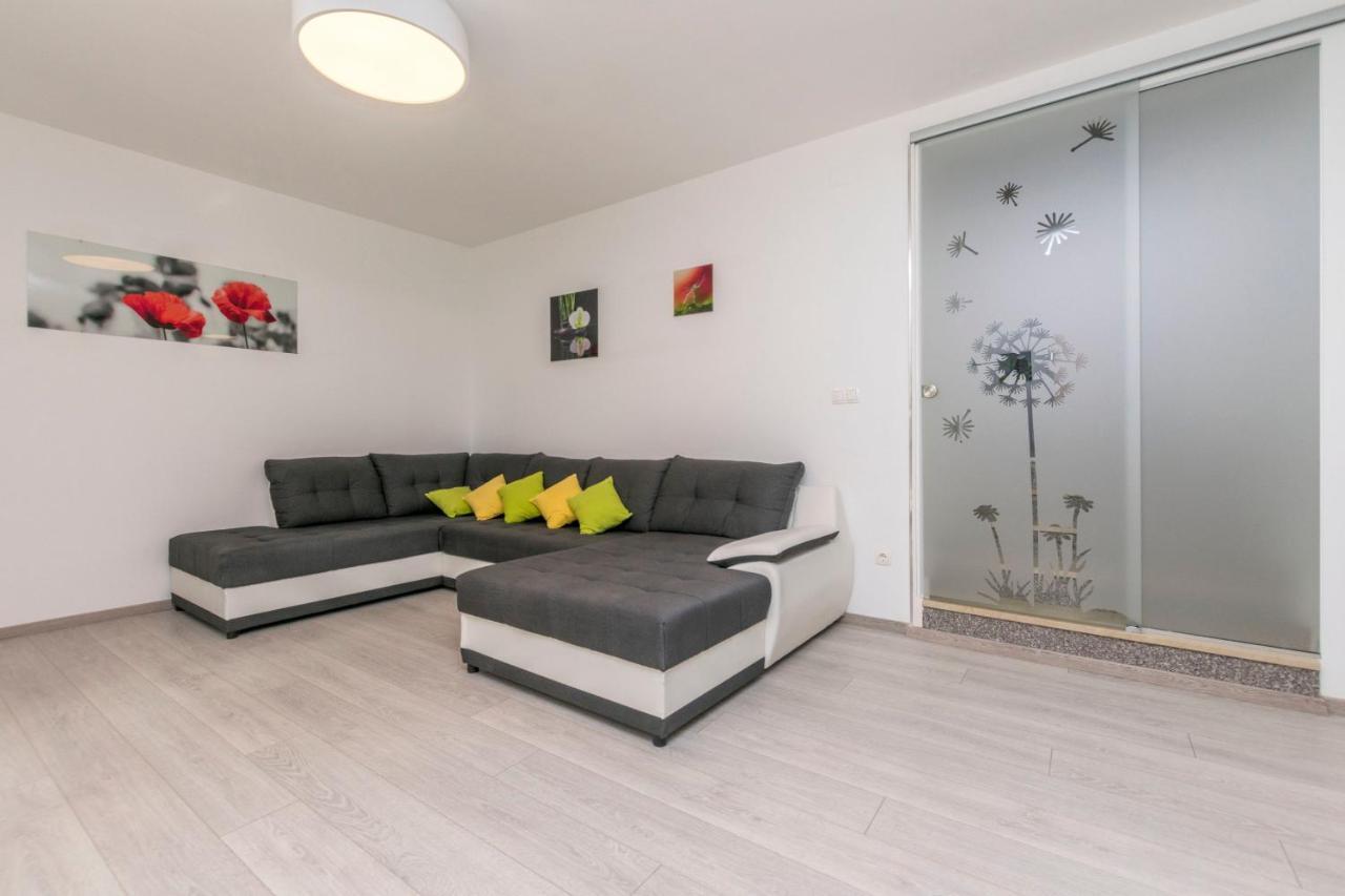Apartment Dora Duće エクステリア 写真
