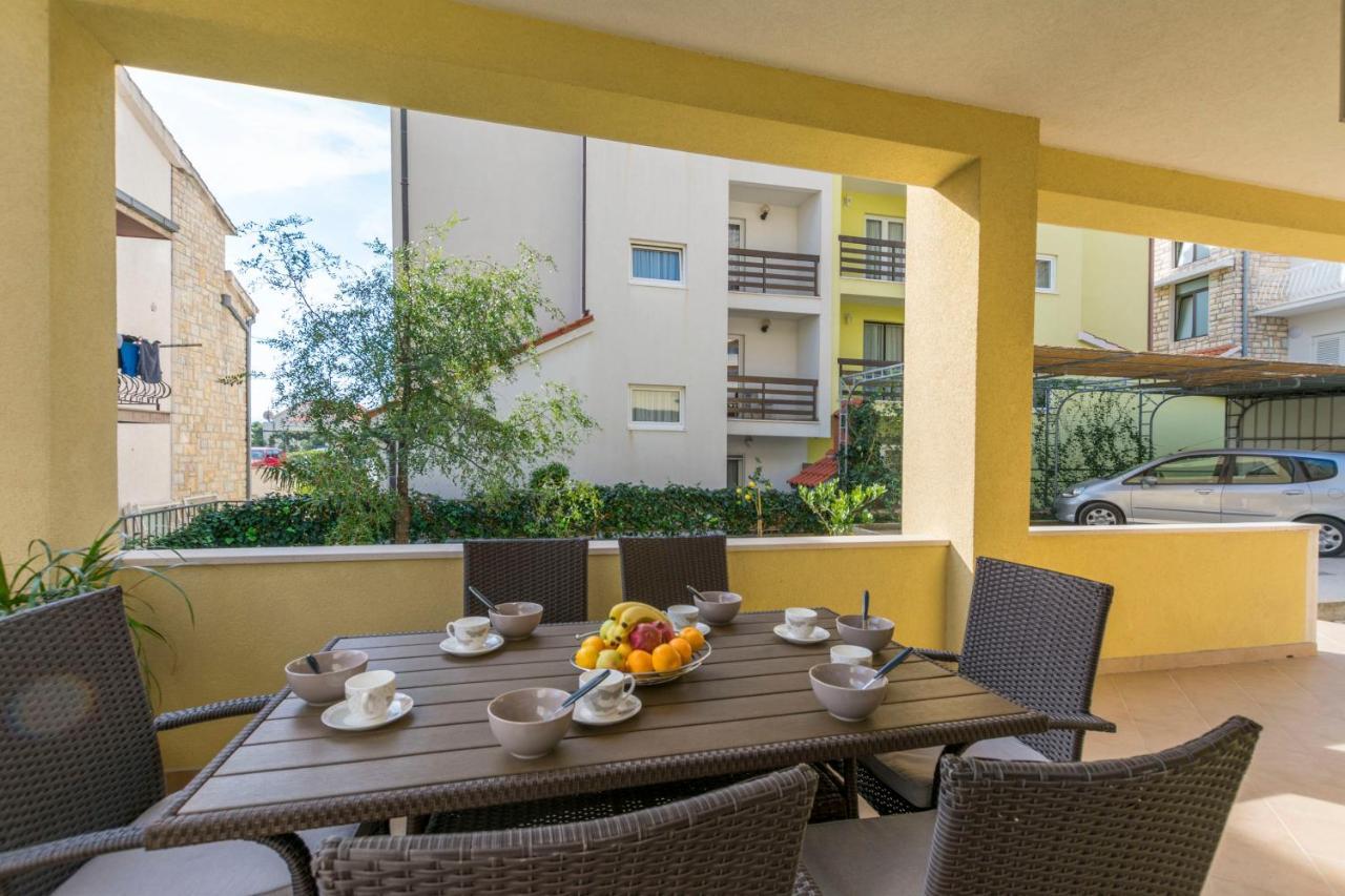 Apartment Dora Duće エクステリア 写真